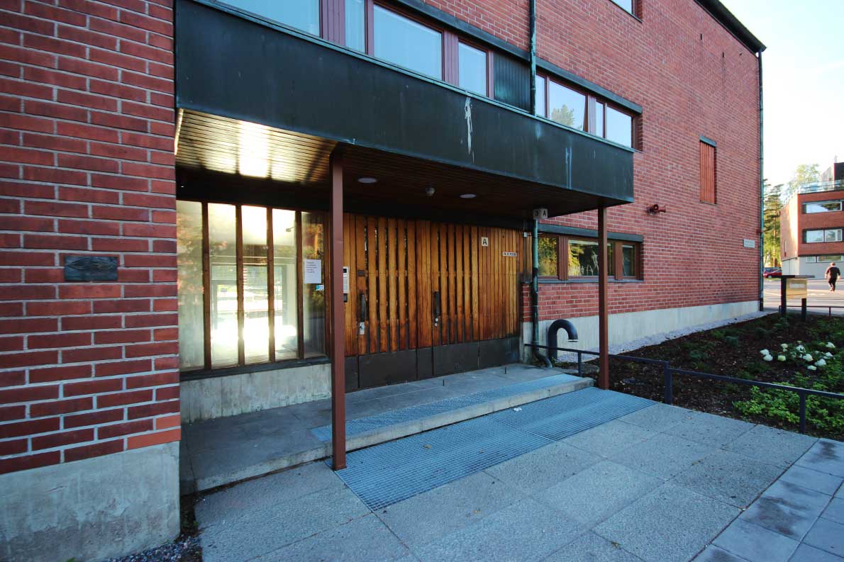 Kivimiehen koulu, Espoo