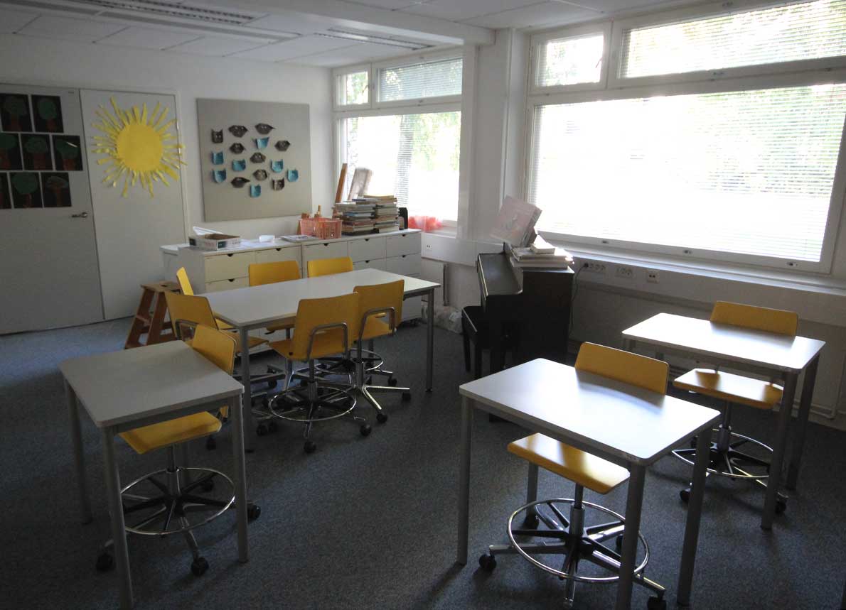 Kivimiehen koulu, Espoo