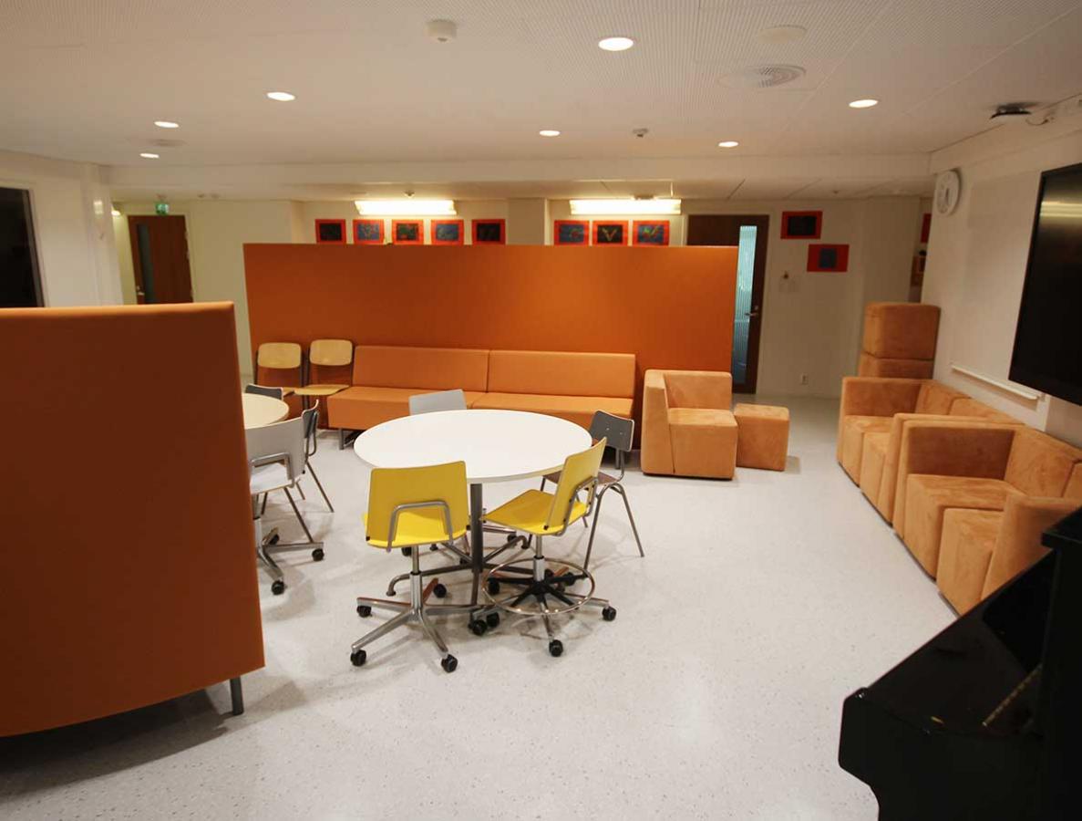 Kivimiehen koulu, Espoo