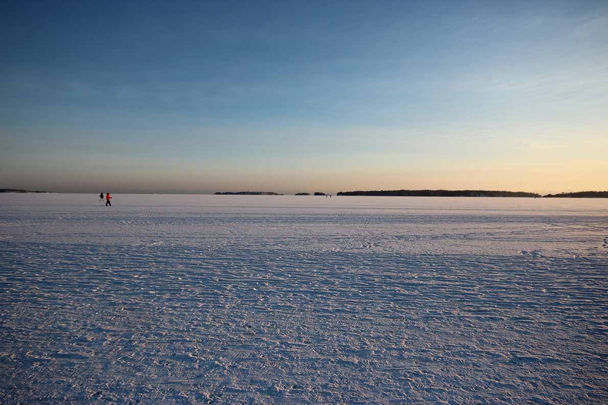 Meren jäällä Haukilahden edustalla.