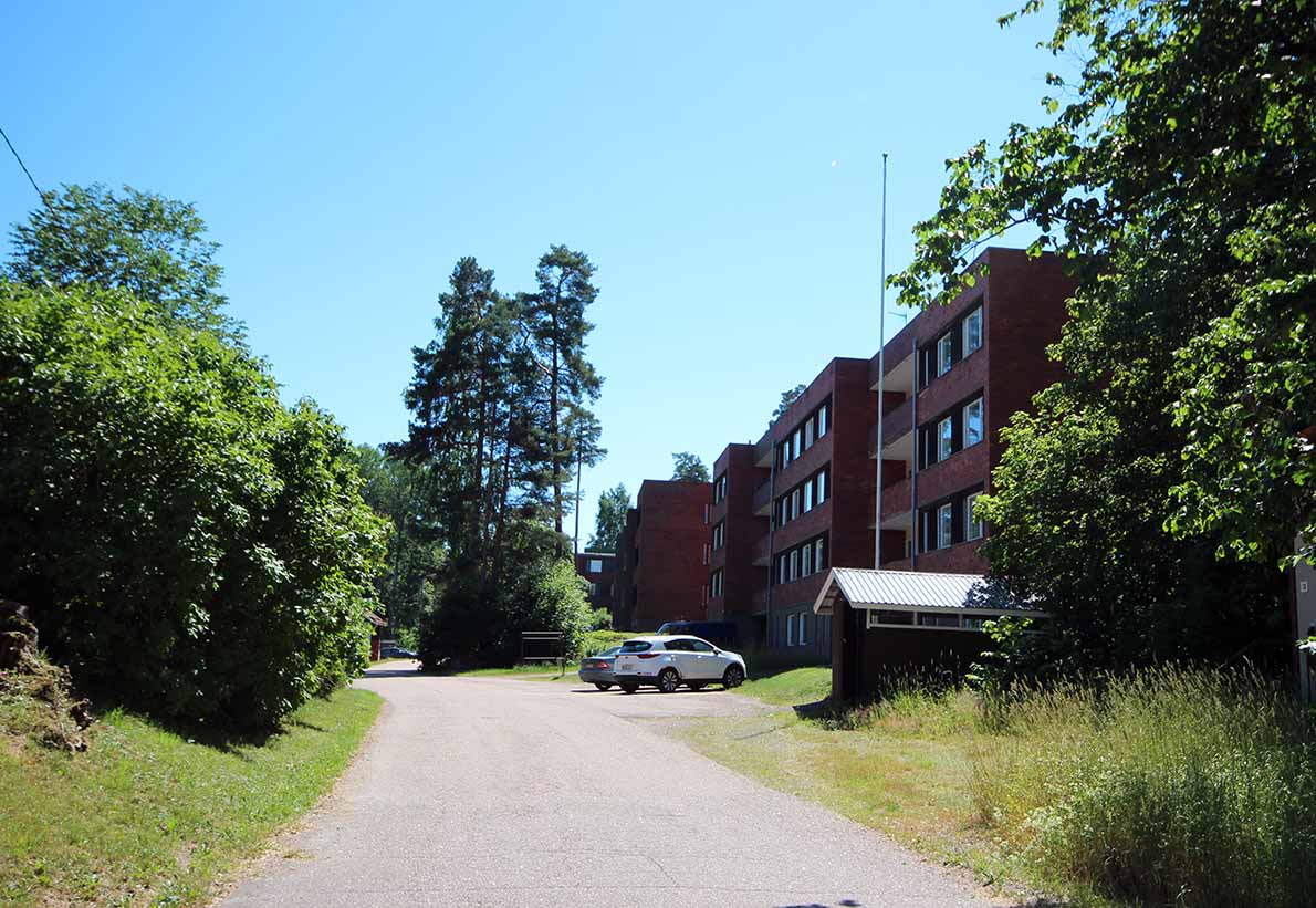 Strömforsin kerrostaloja, Loviisa.