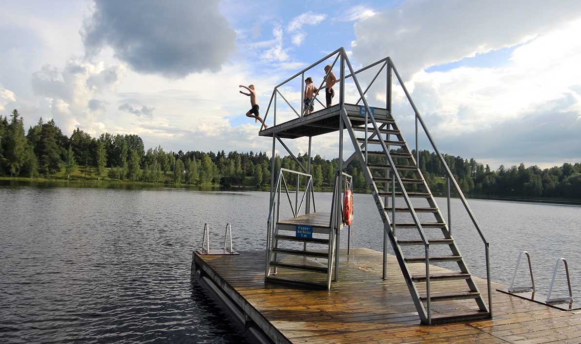 Vihnusjärven uimarannan hyppytorni, Nokia.