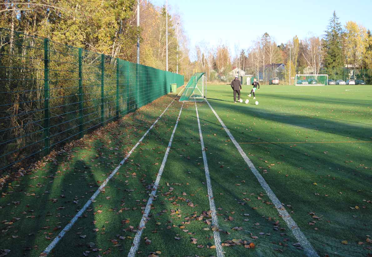 Uusmäen tekonurmikenttä, Espoo.