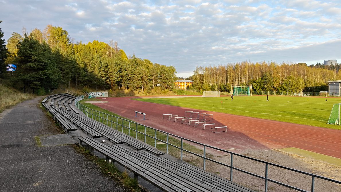 Kirkkonummen urheilukenttä 14