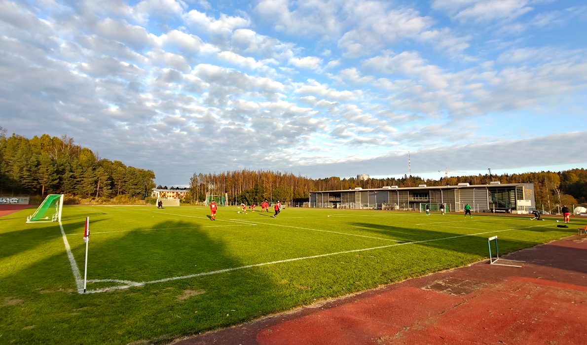 Kirkkonummen urheilukenttä 2