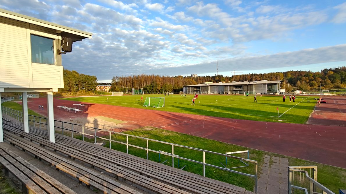 Kirkkonummen urheilukenttä 9