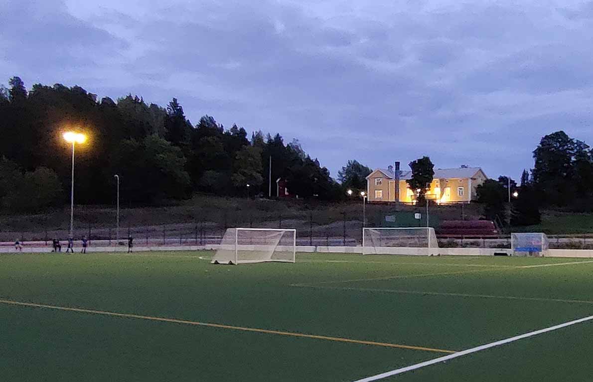 Vihdin kirkonkylän urheilukentät.