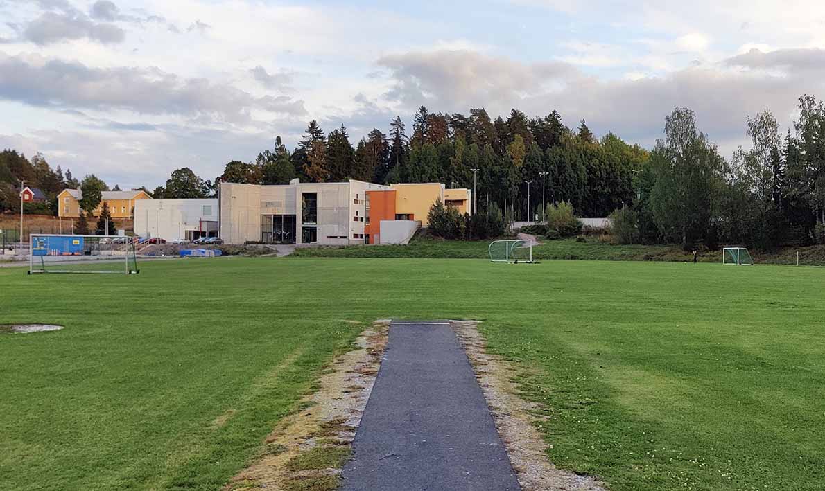 Vihdin kirkonkylän urheilukentät.